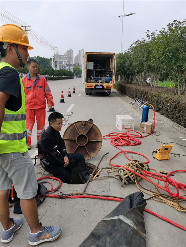 华阴翻衬法管道修复技术主要工序